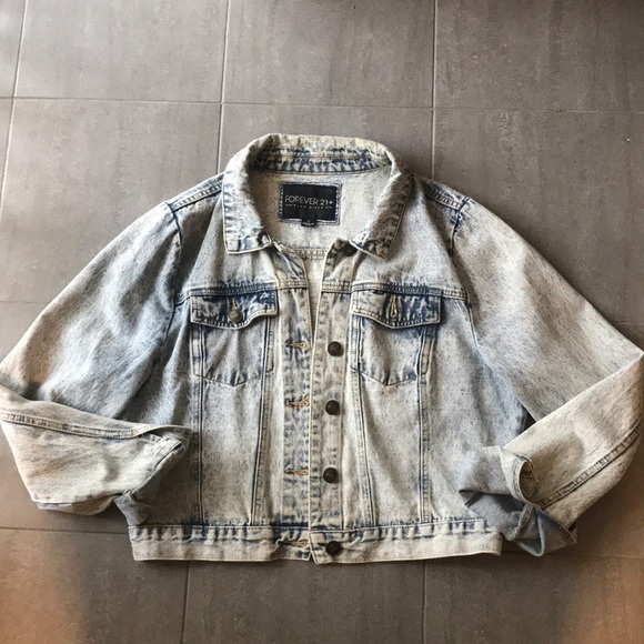 F21+ Acid washed jean jacket - Picture 2 of 6